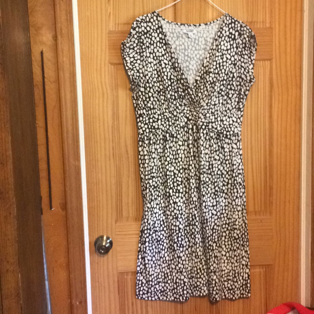 Old Navy Black and White 1X print dress